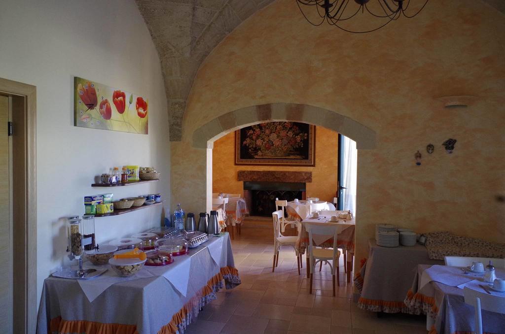 Villa Arneide Bed And Breakfast Torre Lapillo Exterior foto